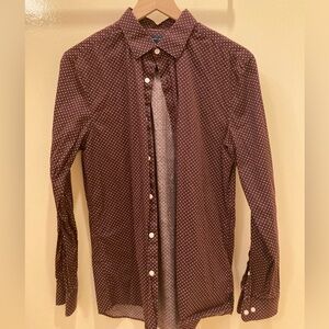 Perry Ellis Long-Sleeve Button Down